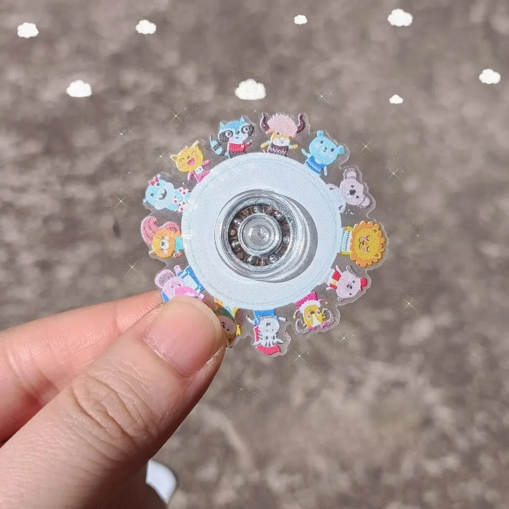 10 pçs plástico fidget spinner transparente anime figura padrão anti-stress giroscópio brinquedo dos desenhos animados estilo aleatório brinquedo de alívio dinâmico