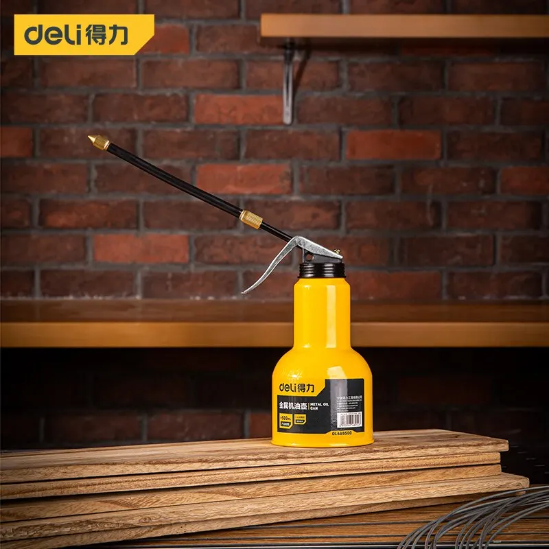 Deli Oil Can Oiler PVC Hose Lubrication Metal Plastic Machine High Pressure Pump Grease Guns Car Repair Tool 250ML 500ML