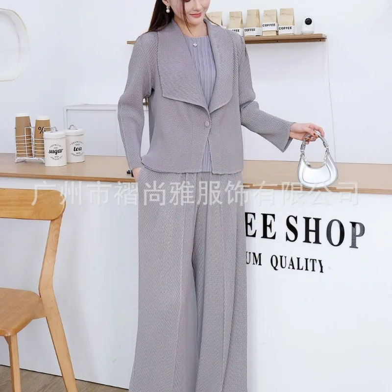 Miyake Pleated 2025 Winter New Lapel Solid Colour Two-piece One Button Fish Scale Pleated Top Wide Leg Trousers Suit Pleated
