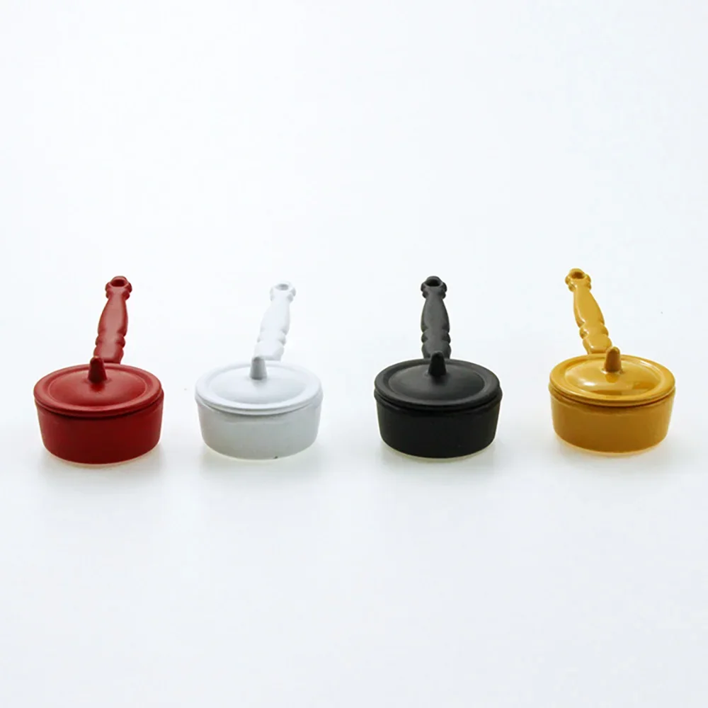 1/12 Dollhouse Miniature Accessories Mini Metal  Soup Pot with Long Handle Simulation Kitchen Utensils for Doll House Decoration