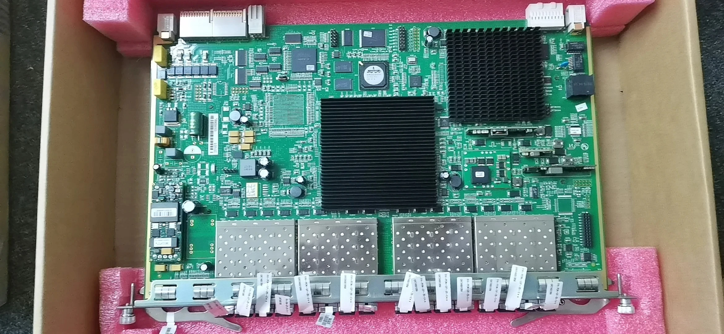 Fiber Home GCOB 16-портовая интерфейсная плата для AN5516-01/AN5516-04/AN556-06 OLT с 16 модулями в комплекте