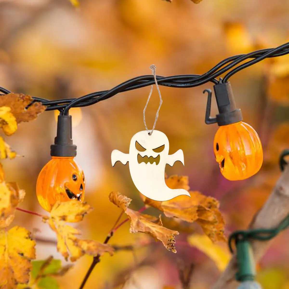 

50pcs Wooden Pieces For Crafts Diy Wood Cutouts Halloween Pendant Hanging Ornaments Graffiti Shapes Kids Party Favors School