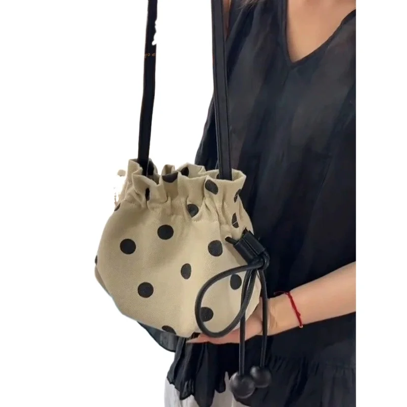 

Premium Linen Polka Dot Drawstring Shoulder Bucket Bag Women's New Classic Versatile Oblique Span Tote Bag Temperament Commute