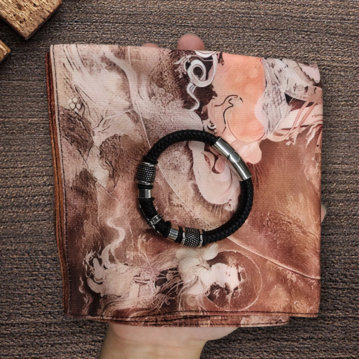 

Men's Handkerchief EDC Hank Buddhism Pattern Vintage Style Mysterious style Outdoors Tools Knife Beads Decoration Storage