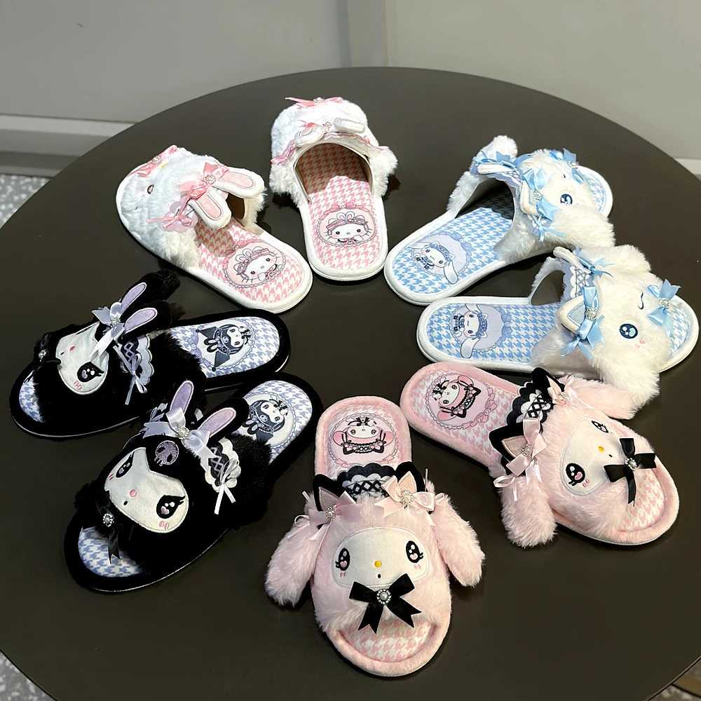 

Милые тапочки Sanrio Hello Kitty Kuromi, женские домашние тапочки на плоской подошве с рыбьим ртом для девочек, мягкие нескользящие тапочки с открытым носком