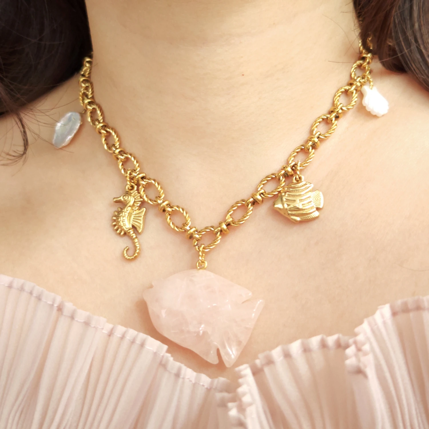 

Lii Ji Natural Rose Quartz Fish Pendant With Keshi Pearl Gold Stainless Steel Chunky Chain Pendant Choker Necklace 40+5cm