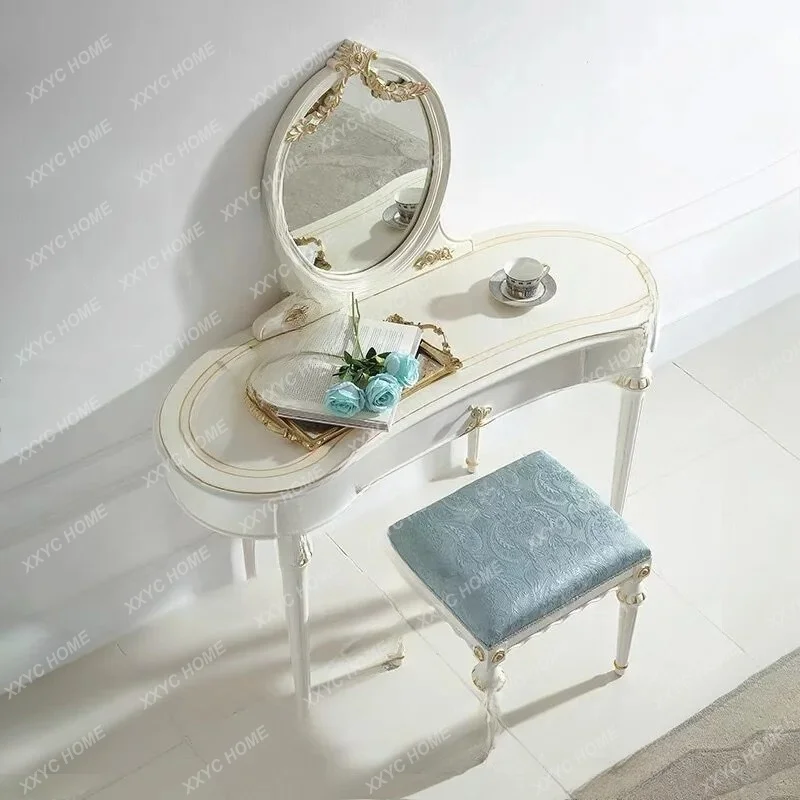 A simple solid wood dressing table bedroom dressing stool