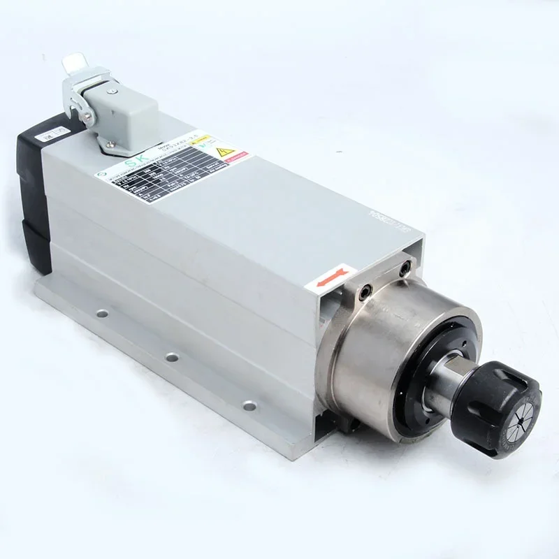 เครื่องแกะสลักแกนมอเตอร์ระบายความร้อนด้วยอากาศ2.2KW 3.5KW ความเร็วสูงอุปกรณ์มอเตอร์แกนหมุนสำหรับเครื่องแกะสลัก ER25 CNC