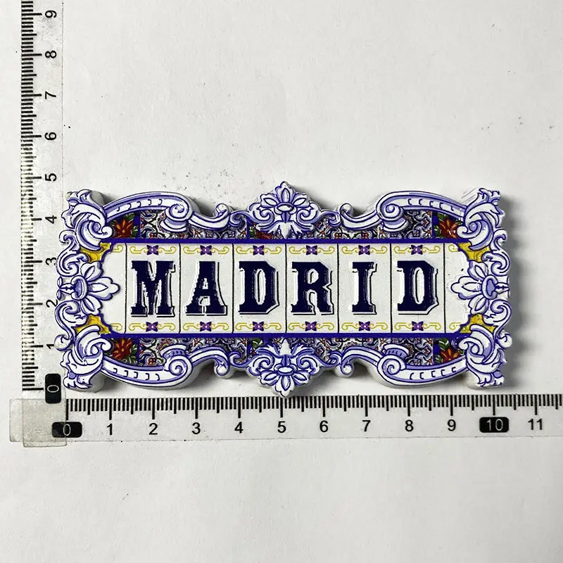 3D Madrid Alcalá Gate Magnet - Spanish Landmark Resin Souvenir, Artistic Travel Fridge Decor & Cultural Gift