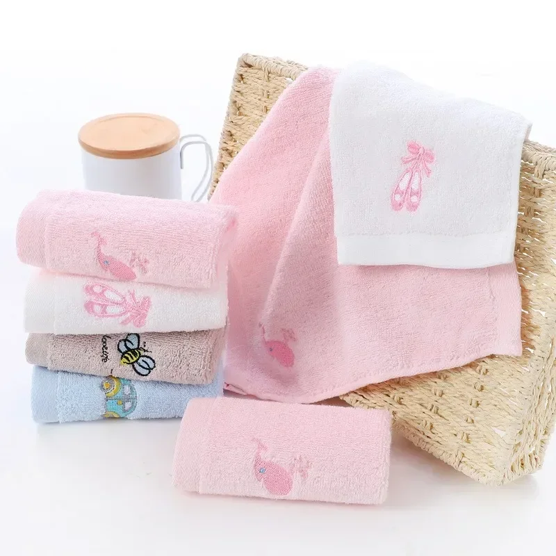 Soft Children Cotton Small Square Towel 25*25cm Cartoon Embroidery Baby Hook Towel Children Face Towel Gift