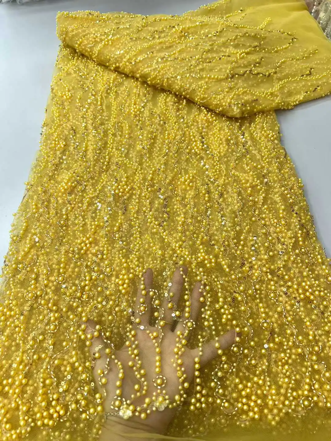 

African Groom Luxury Beaded Tulle Lace Fabric 2025 High Quality Nigerian Sequins Lace Fabric Fro Bridal Wedding Party Dresses