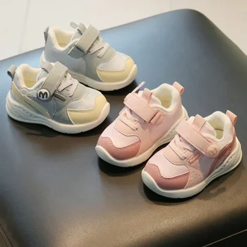 รองเท้าแฟชั่นอเนกประสงค์สำหรับเด็กผู้หญิงรองเท้าเด็กผู้ชายเด็กผู้หญิง Comfort เรียบง่ายพื้นนุ่มป้องกันการลื่นเป็นที่นิยมในชีวิตประจำวันของ sepatu anak