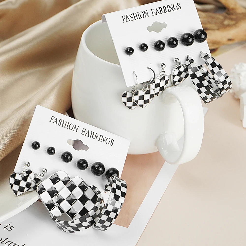 KISSWIFE Vintage Geometric Checkerboard Drop Earrings Set For Women Fashion Black and White Lattice Heart Earrings 2022 Jewelry