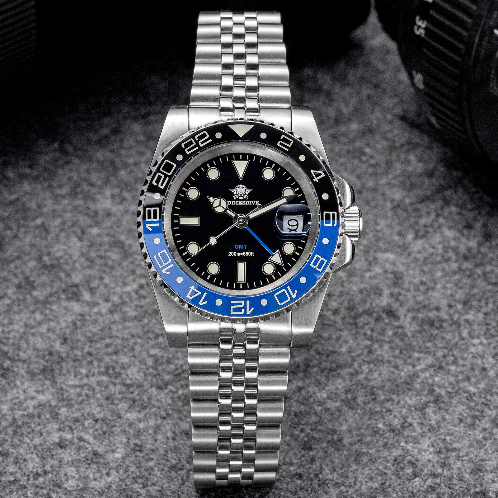 ADDIESDIVE NEW GMT Watches For Men Stainless Steel Ceramic Bezel Men's Quartz Watch Waterproof 20Bar Diving Reloj Hombre AD2050