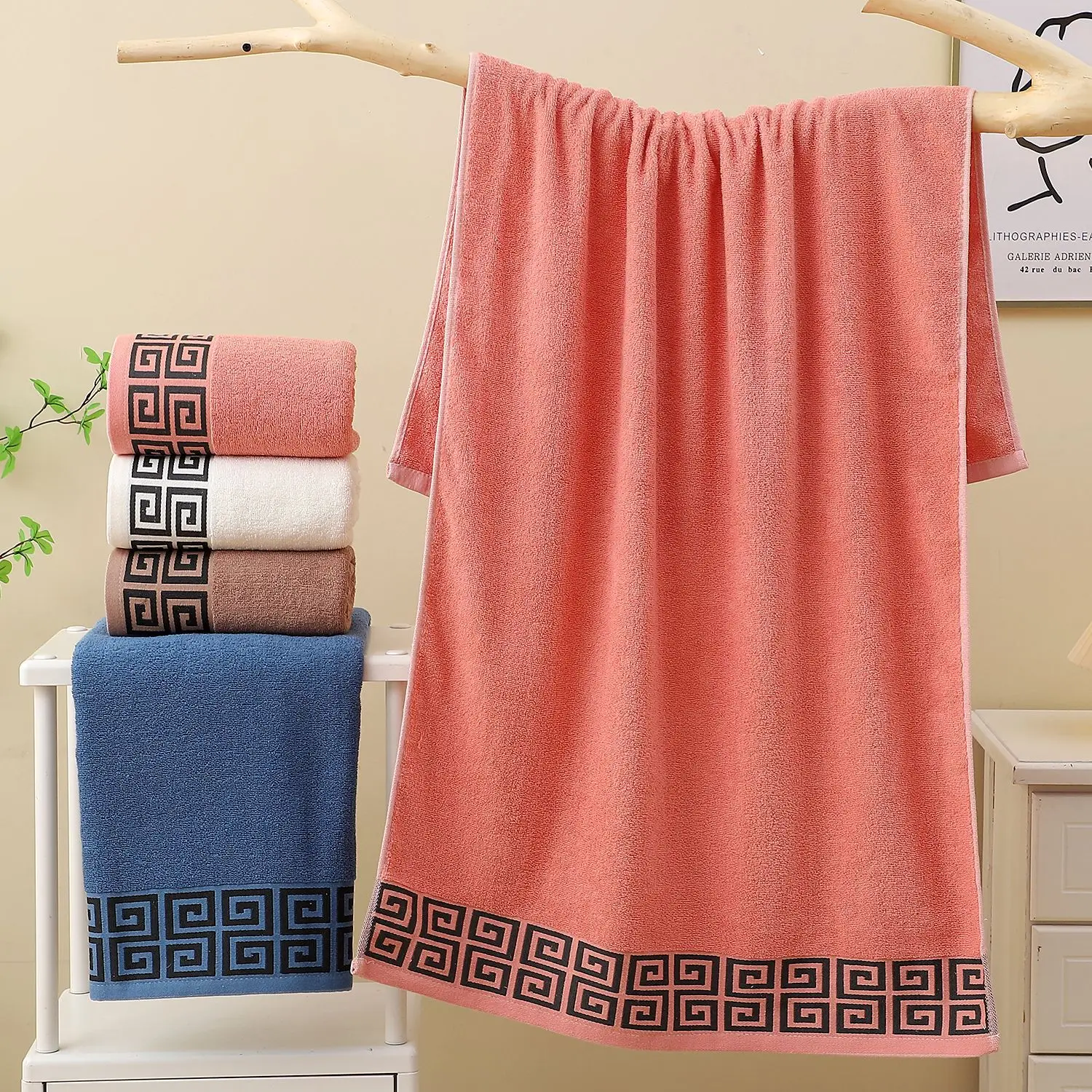 100% Cotton Bath Towel for Adults 70x140cm Ultra Soft Thick Highly Absorbent Fast Drying Bathroom Towel for Daily Use