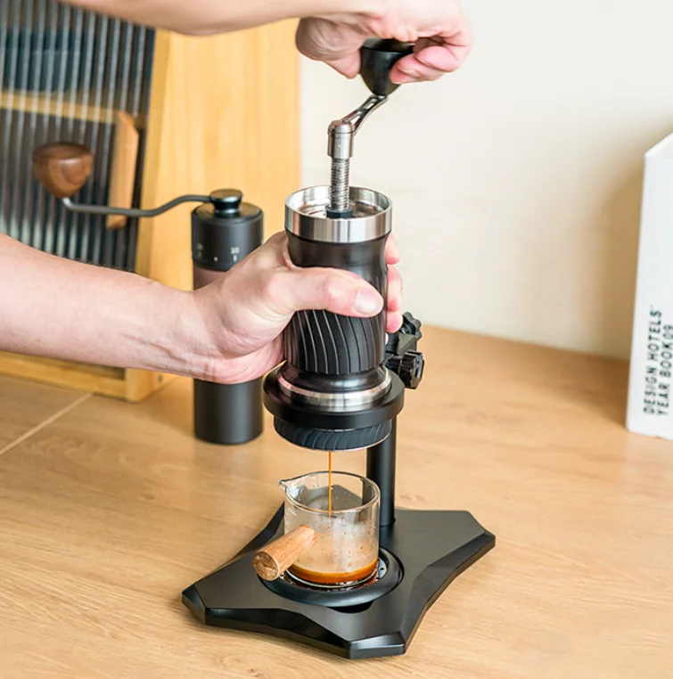 

New Hand-cranked Espresso Machine Portable Travel Outdoor Manual Extraction Coffee Machine