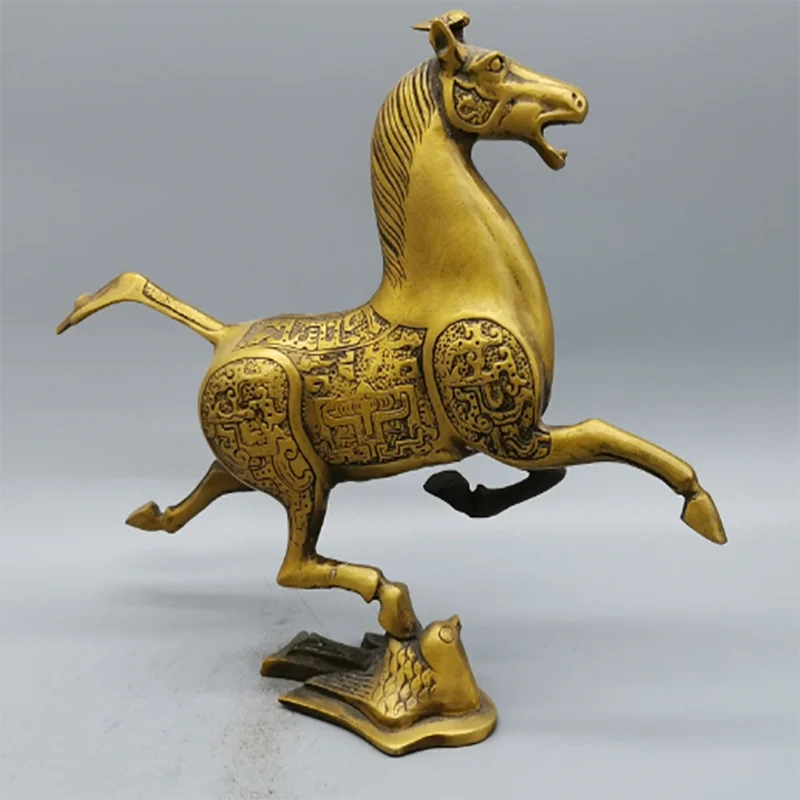 

Bronze Horse Statue Horse Stepping Swallow Decorative Sculpture Feng Shui Animal Interior Small Statue Desk Home Decoration