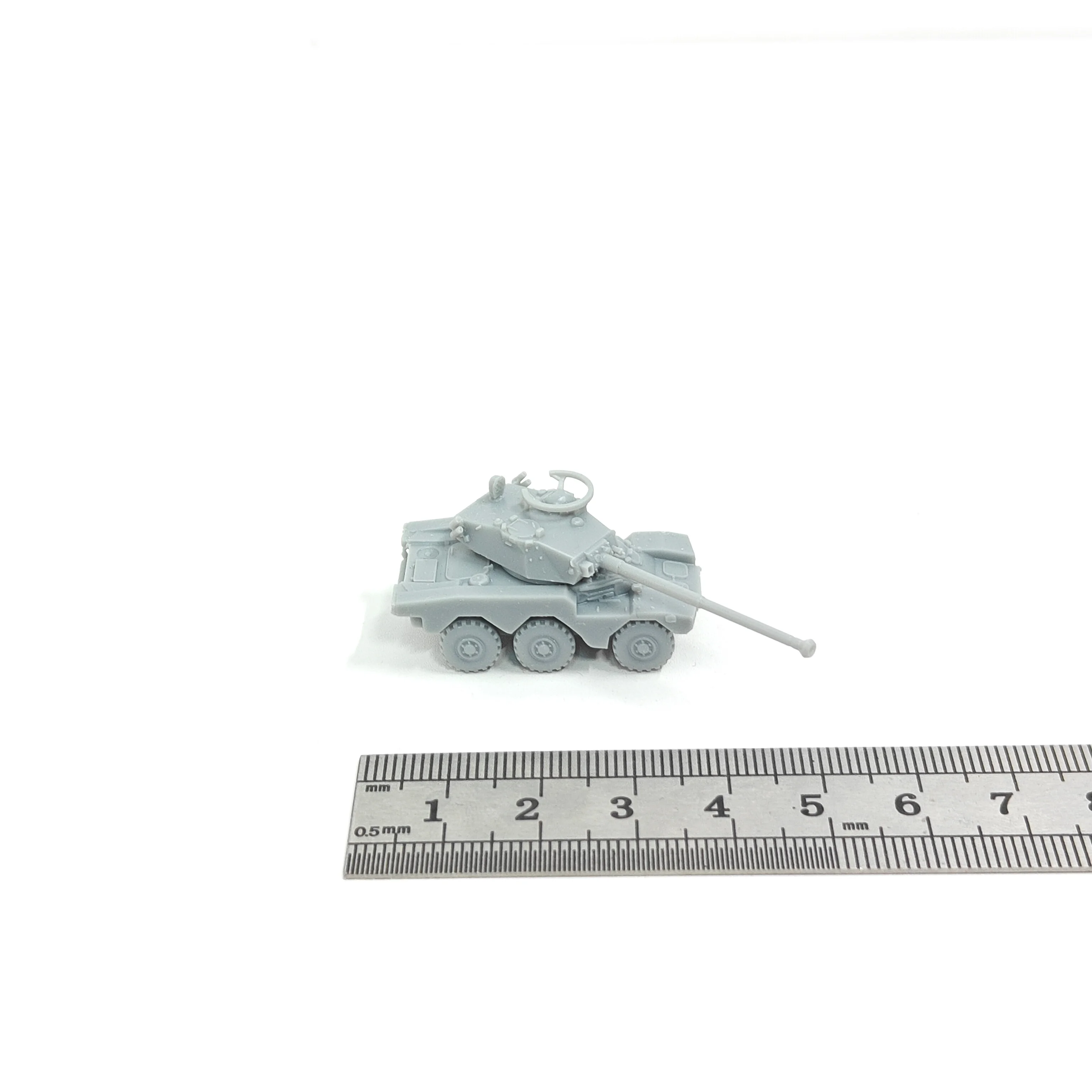 

КОМПЛЕКТ МОДЕЛИ на колесах Panhard ERC-90 в масштабе 1/144