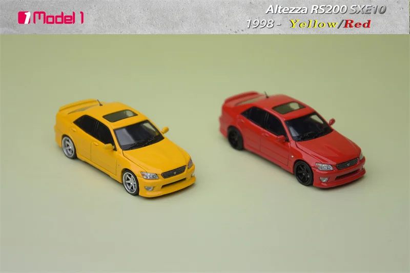 

Модель автомобиля из сплава 1:64 RS200 Altezza SXE10 Limited499