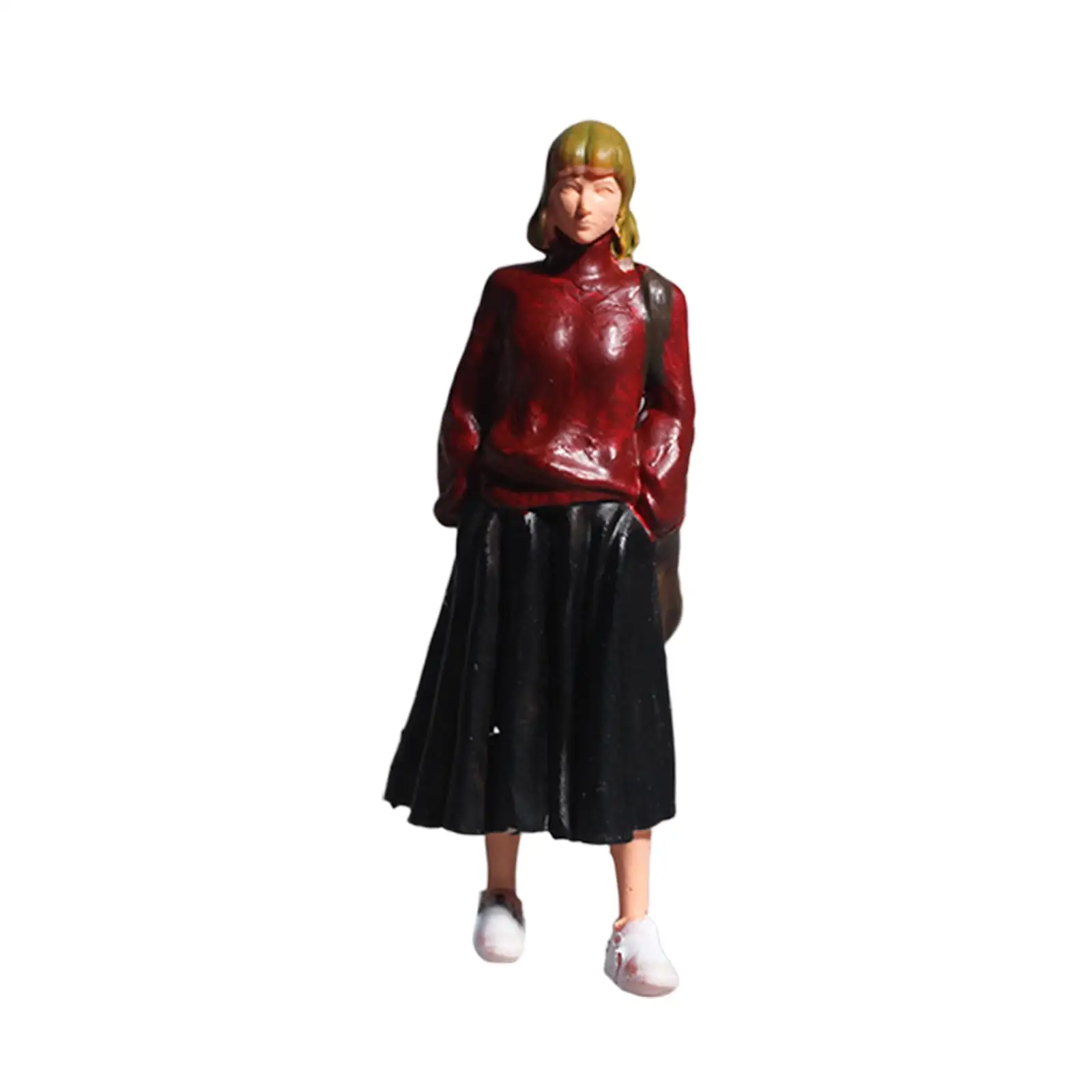 3x1:64 Scale People Figurine Resin Dioramas Street People Figure for DIY Scene Woman in sweater