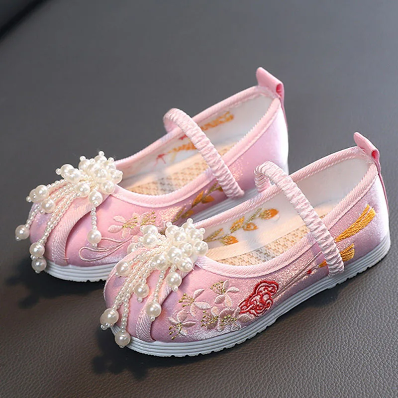 Girls Embroidery Pearl Beaded Dance Shoes Traditional Kids Cloth Shoes Princes Tang Hanfu Ballet Flats For Girls CSH1437