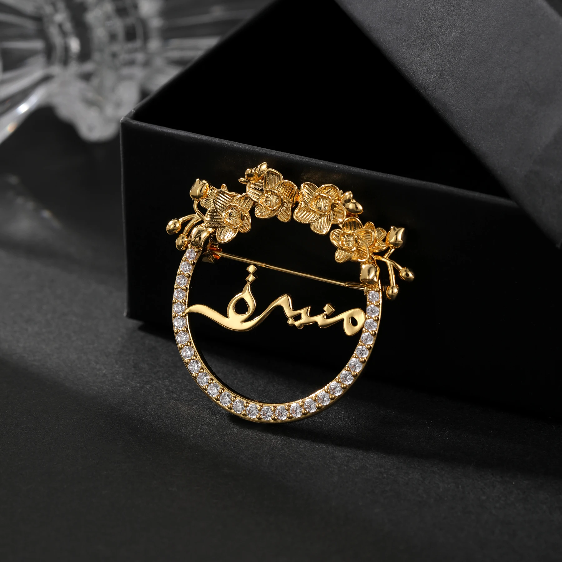 Arabian Jewelry Custom High-End Luxury Women's Brooch with Arabic Symbols for Saudi Arabia National Day