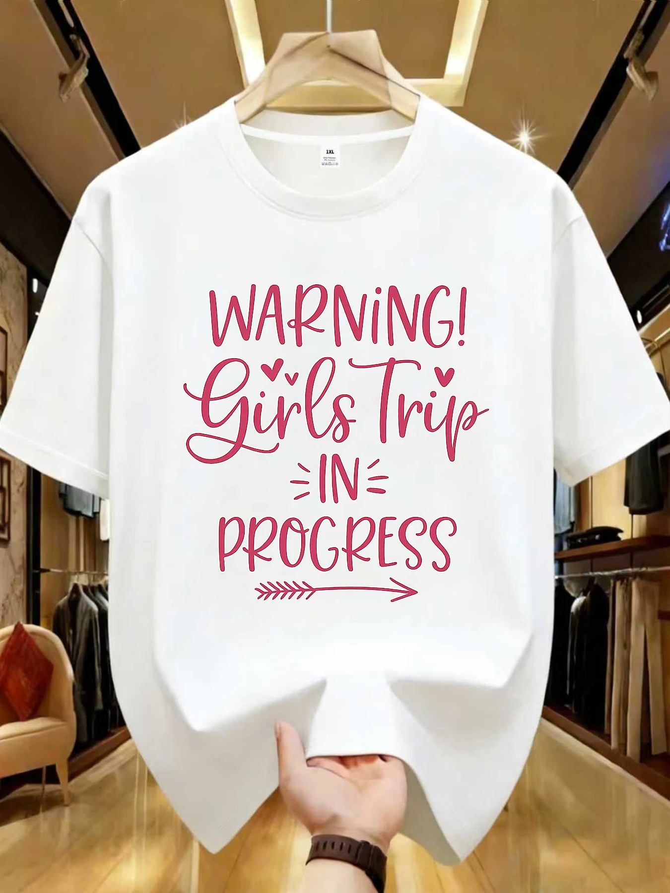 

【WDS01367】Trendy letter printed plus size women's round neck T-shirt summer casual short sleeved top street fashion versatile
