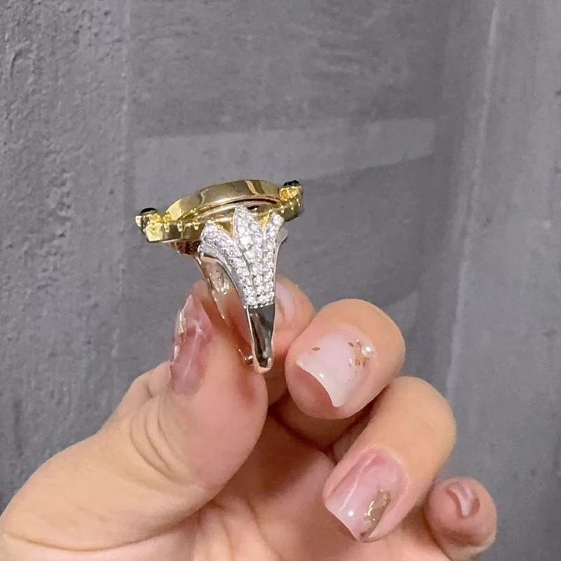 Vintage Gold Color Oval Relief Beauty Head Shape Rings French Craftsmanship Gold Color New in 2024 Retro Woman Antique Jewelry