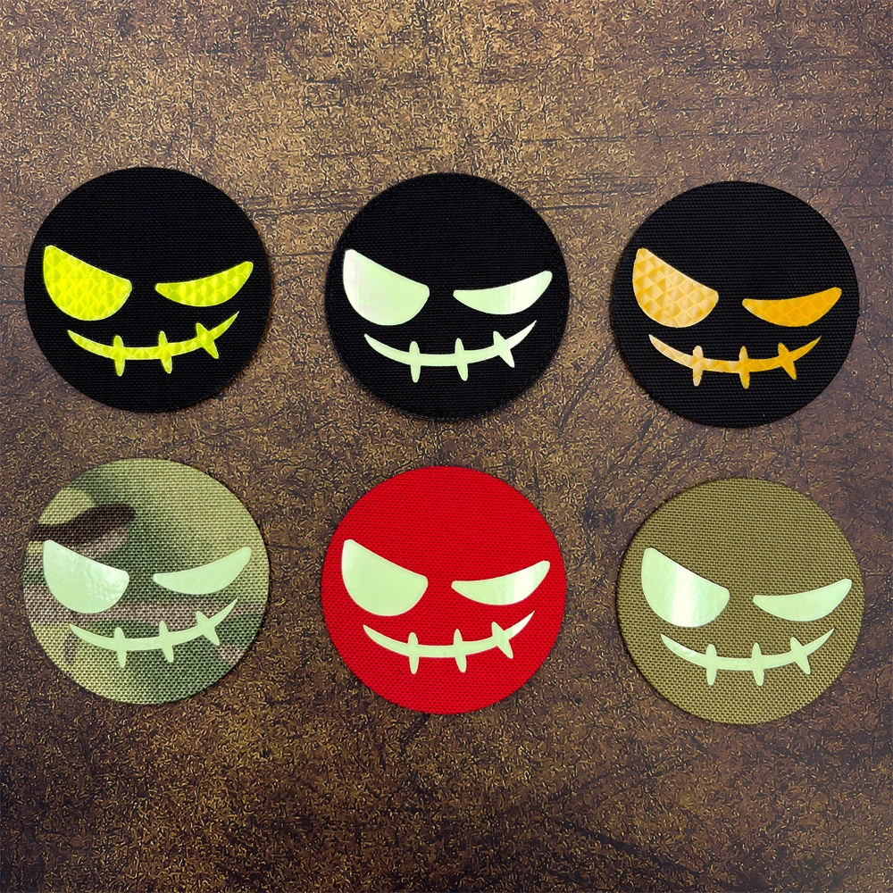 

Светоотражающий ИК-светящийся персонализированный креативный нагрудный значок с лазерной гравировкой, с крючком на спине, подходит для сумок, рюкзаков, жилетов и вышивки одежды