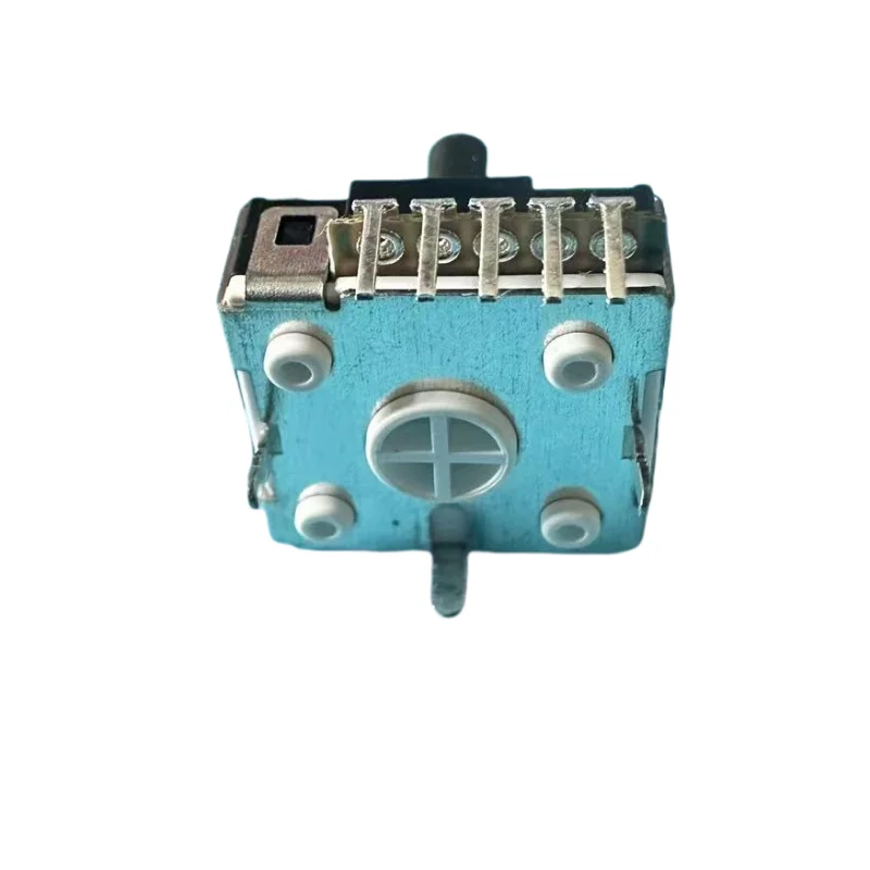 Gioco elettromagnetico Hall da 2 pezzi per controller Chicken G8 Risposta rapida per migliorare l'esperienza di gioco GameSir G8