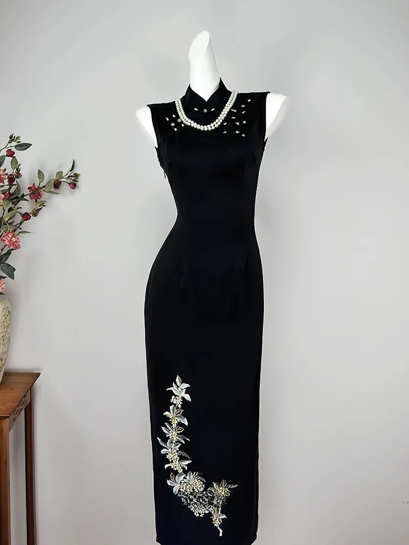 

DanYu Pure Bla Embroidered Svel New Chinese Sle Long Dr Breathable Polyester Fiber Low Slit Daily Wear