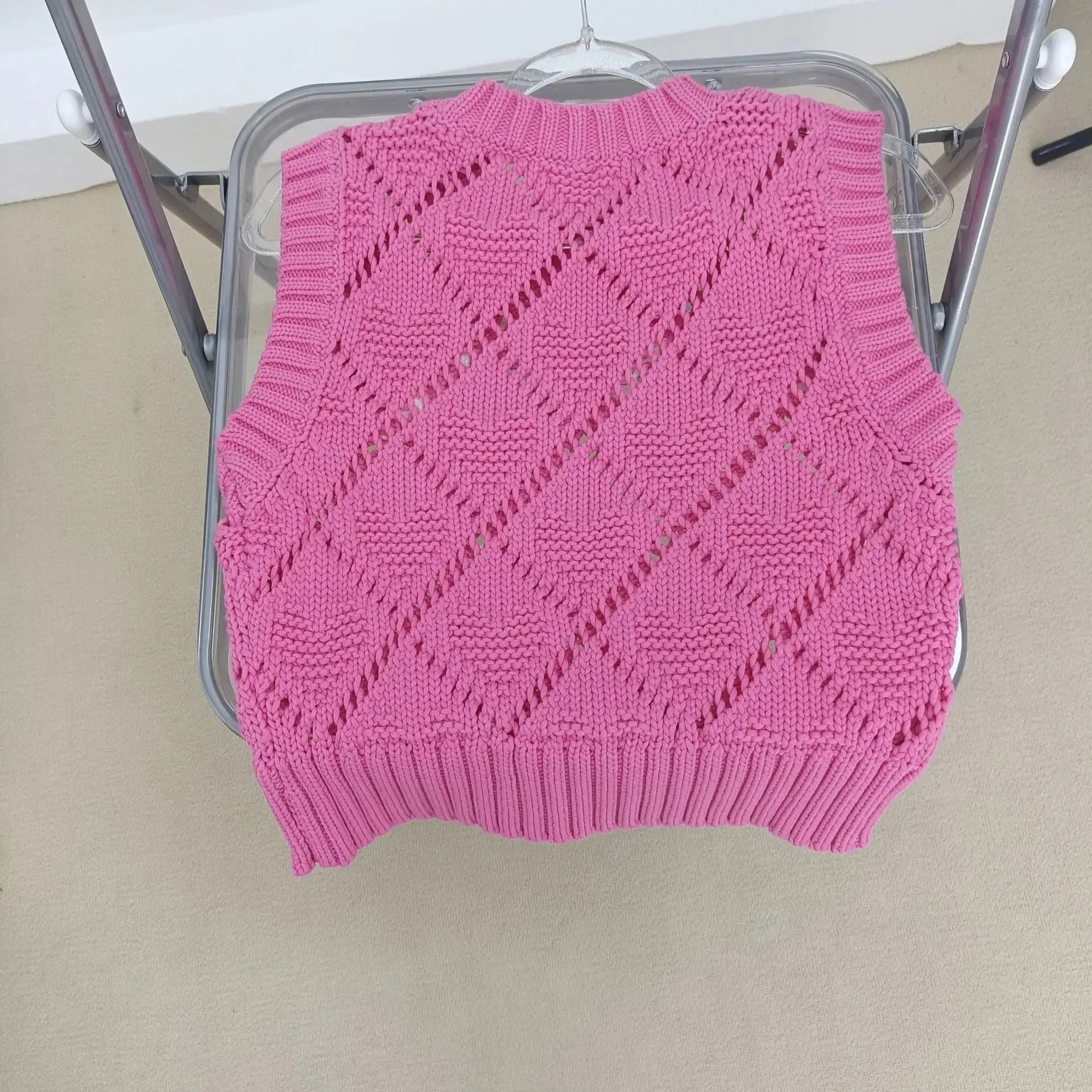 Wool Blend Fashion Sweater Vest GA..... LOGO Crew Neck Knitted  Sleeveless  Pink Tanks Pullovers Jumper Camis