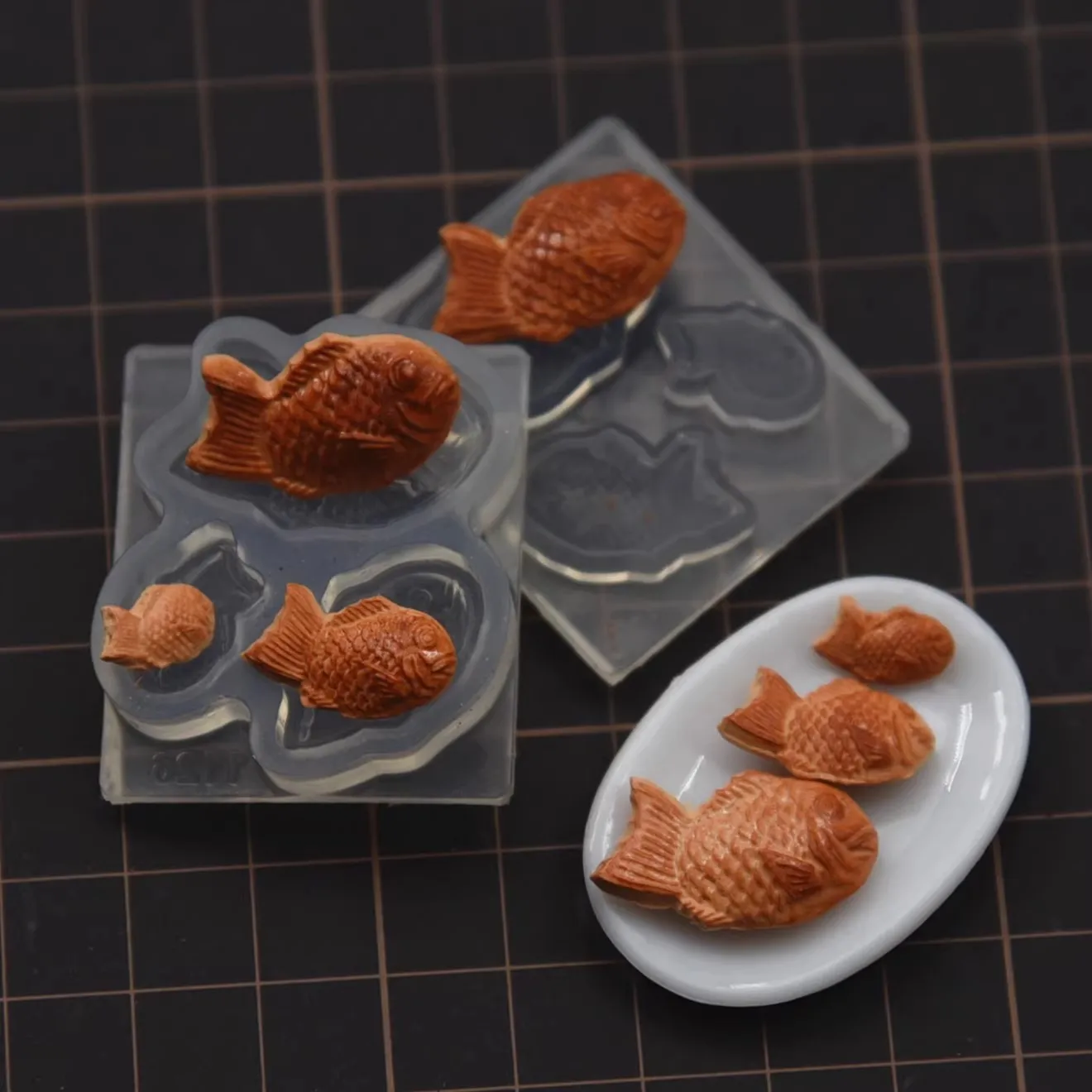 2pcs Set 3D Mini Roasted Fish Silicone Mold Polymer Clay Food Toy Fasting DIY Moulds
