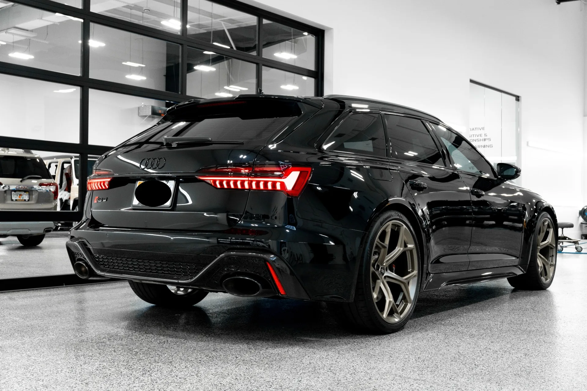 Trendiges 2024 RS 6 Avant 4.2 AWD gebrauchtes Auto