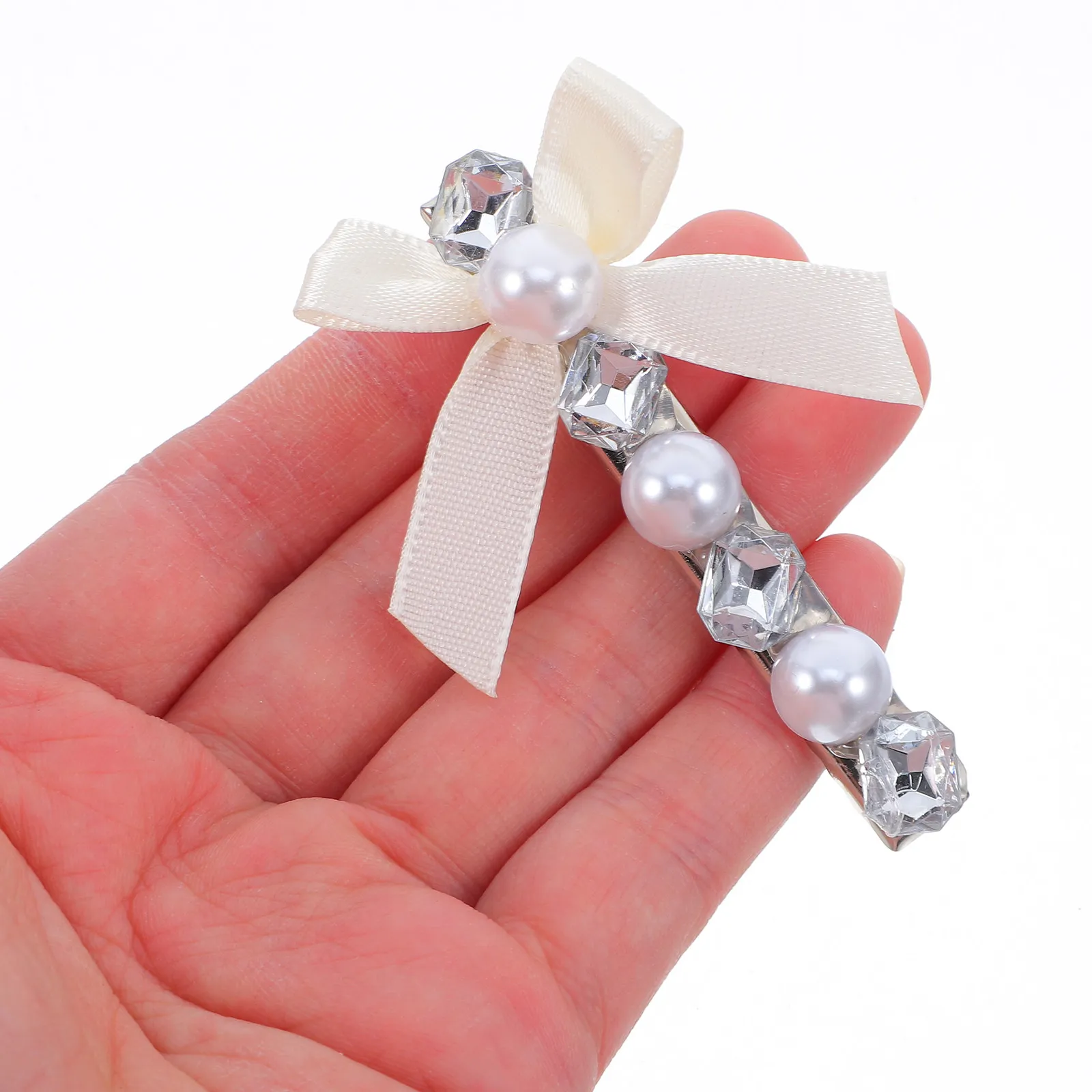 

Elegant Bow Hair Claw Clips for Women Girls Vintage Style Barrette Hairpins Cute Bows Accessories for Daily Wedding Events