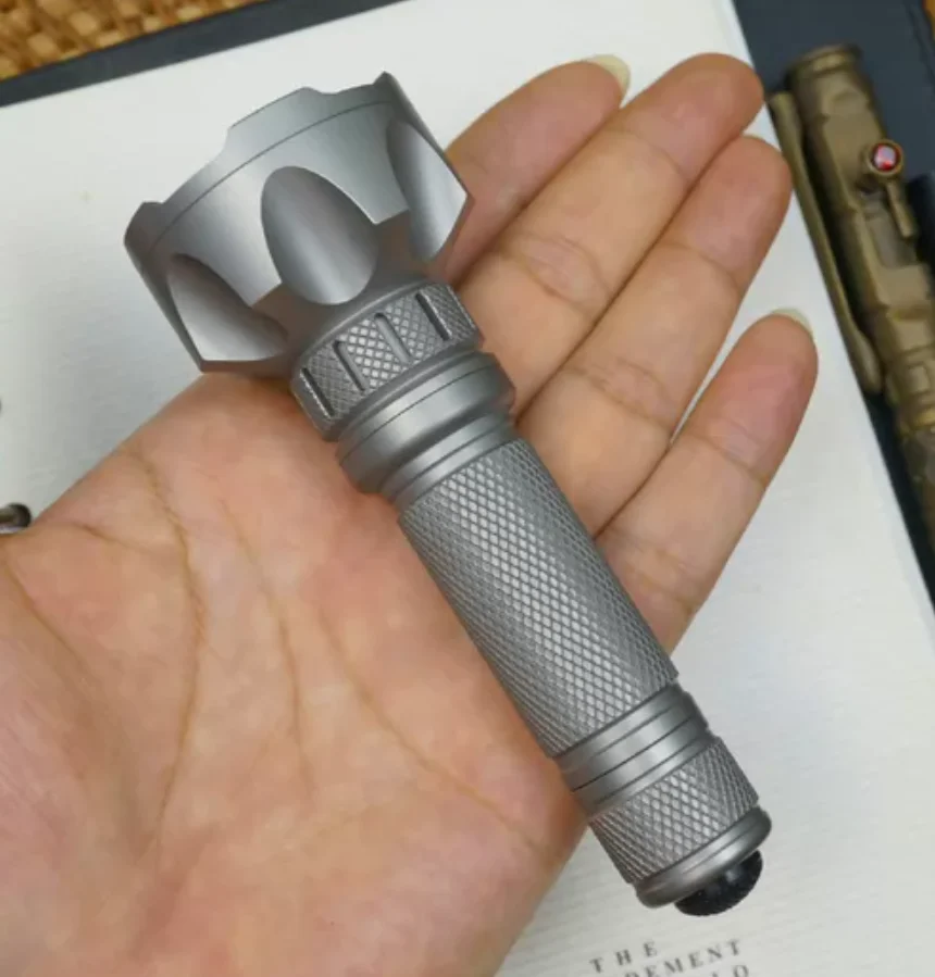 Used EDC SureFire flashlight Titanium alloy material Outdoor Tools Strong Light Torch Lamp Decompression Toy