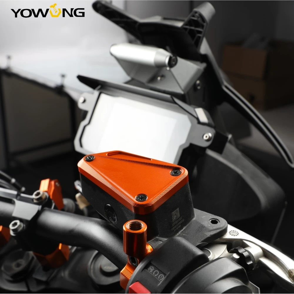 

Motorcycle Front Brake Fluid Cylinder Cover Master Reservoir Cap For 790DUKE 790 ADVENTURE ADV R 2018 2019 2020 2021-2023 2024