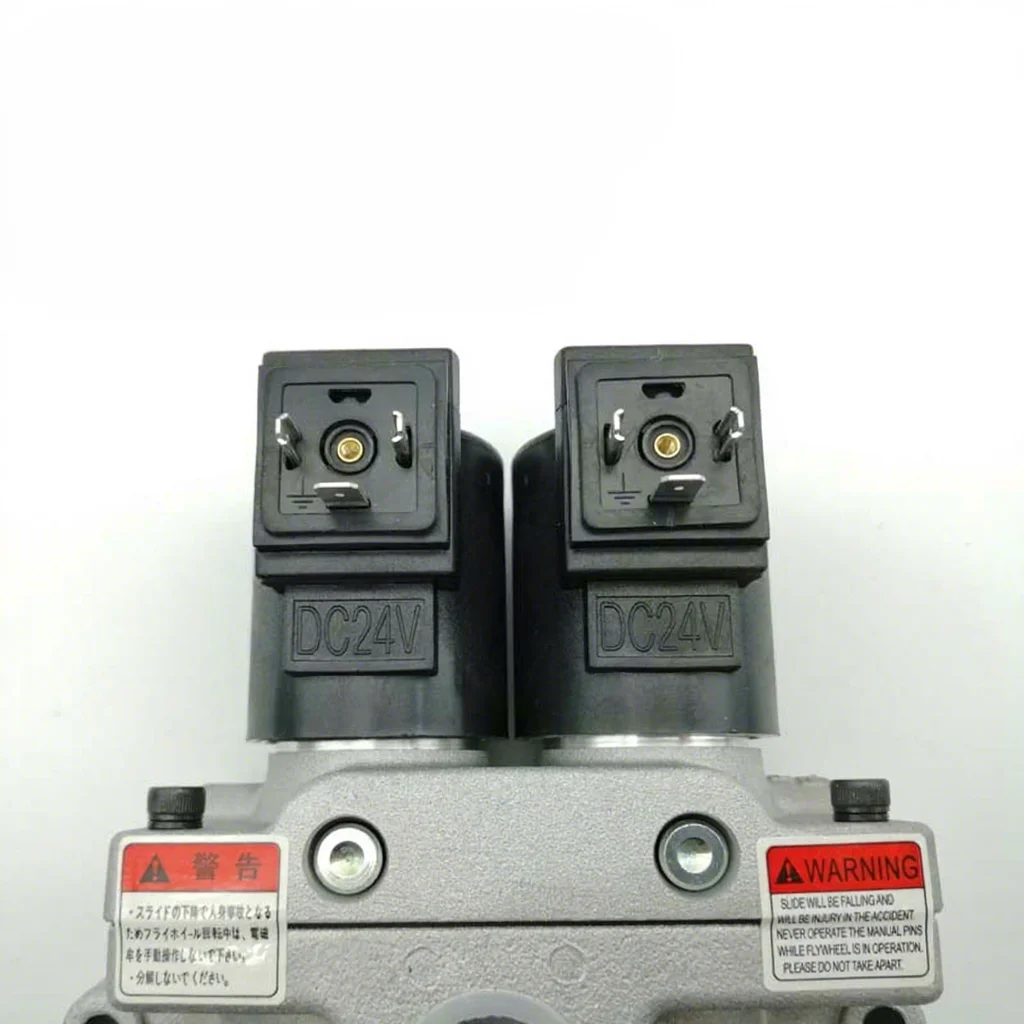 TOYOOKI Mainland China Fengxing Pneumatic Double Solenoid Valve AD-SL231D-304D/406/508/712D Original Made in Mainland China