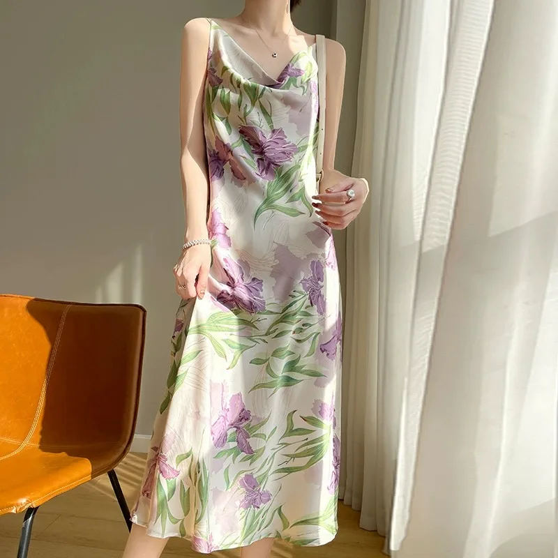 الأزهار طباعة الحرير الساتان ماكسي الدكتور المرأة Svel V-Ne ثوب الركبة طول ألف خط ثوب الكورية Sle عالية الخصر الصيف الدكتور