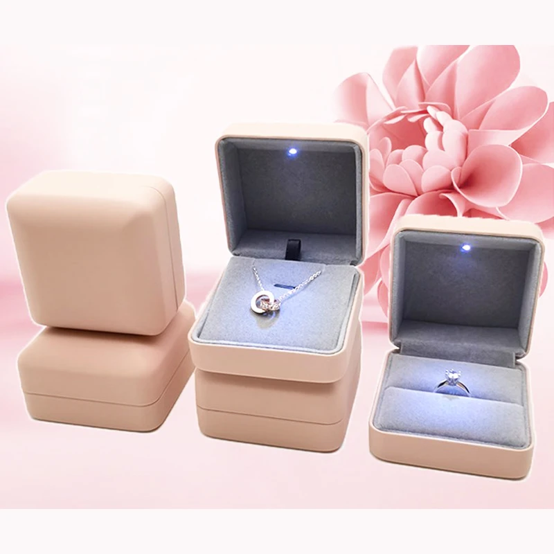 High End Design Jewelry Box Ring Box Pendant Box Bracelet Box Led Light Box Showcasing a Sense Of Luxury In The Jewelry Box