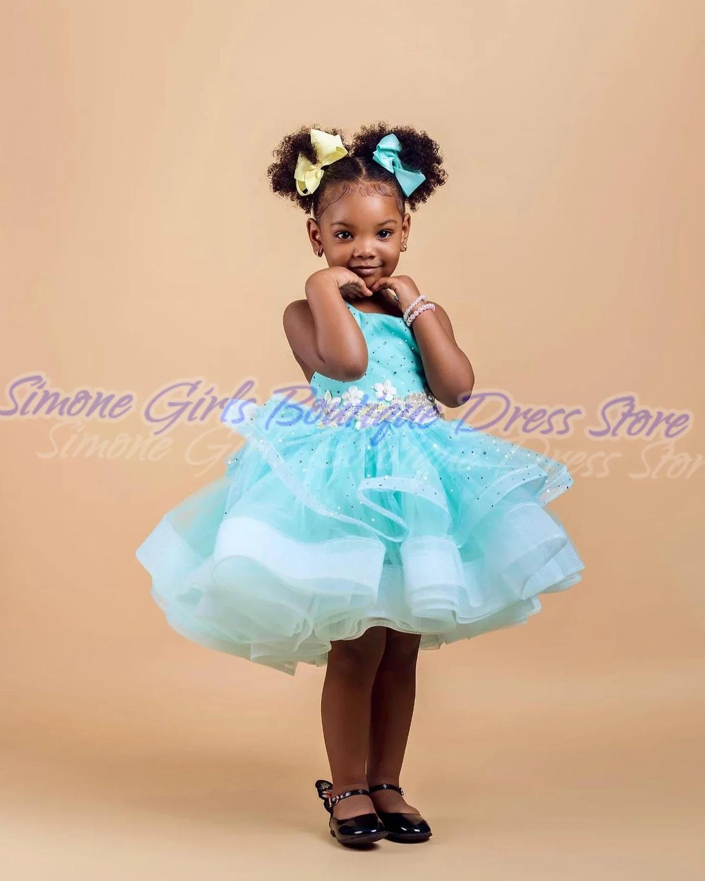 فستان فتاة جميلة باللون الأزرق مزين بالترتر فستان فتاة الزهور لحفلات أعياد الميلاد وحفلات الاستقبال الرسمية وعروض الرقص