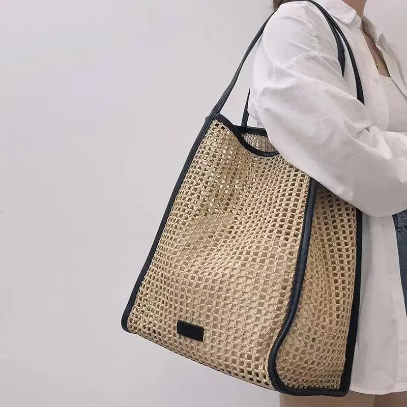 

Vacation Style Handbag High-end Bag Travel Bag Fashionable Versatile Hollow Woven Bag Niche Design Contrasting Color Tote Bag