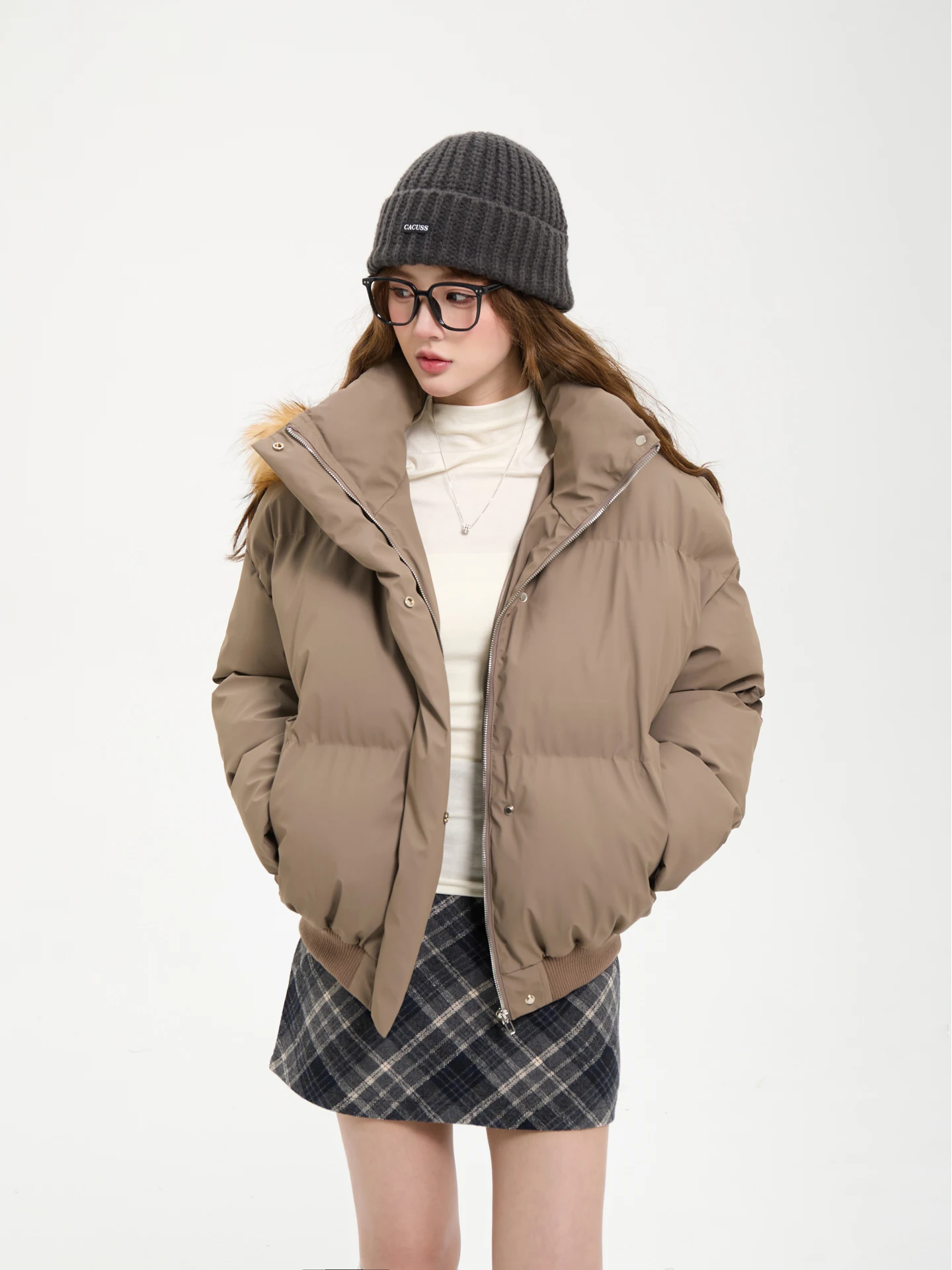 

7KEEWEN Winter Thiened Retro American Sle Women's Cotton Jaet with Hood Fur Collar Bread Coat Street Sle Loose Fit
