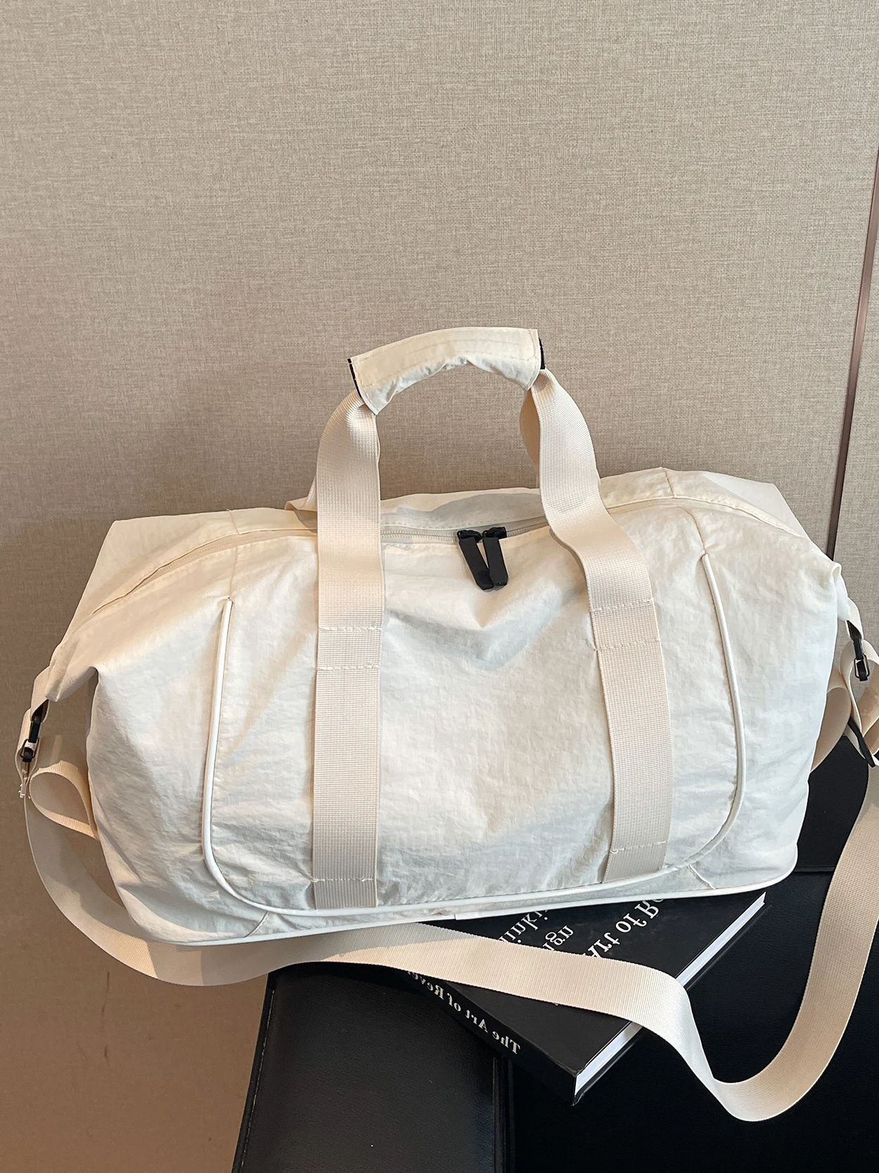 大容量トラベルバッグ乾湿分離フィットネスバッグ軽量ポータブル短期旅行チェックイン学生荷物収納バッグ