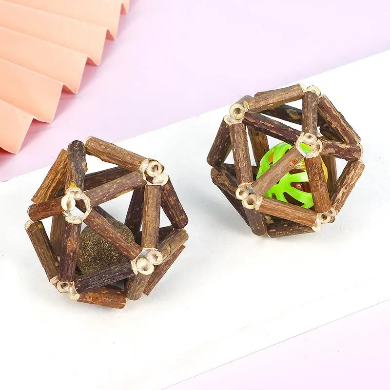 Cat weaving mint balls, cat toys, pet supplies