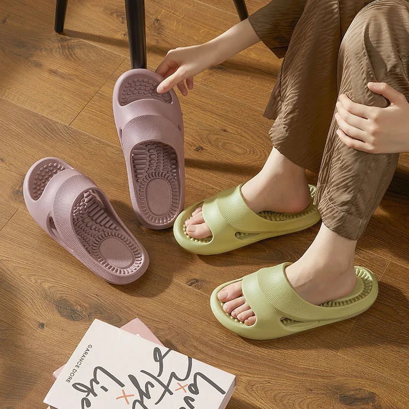 anti-slip-massage-slippers-women's-batoom-bath-indoor-home-non-smelly-silent-soft-bot-cool-couples-slippers-eva-material
