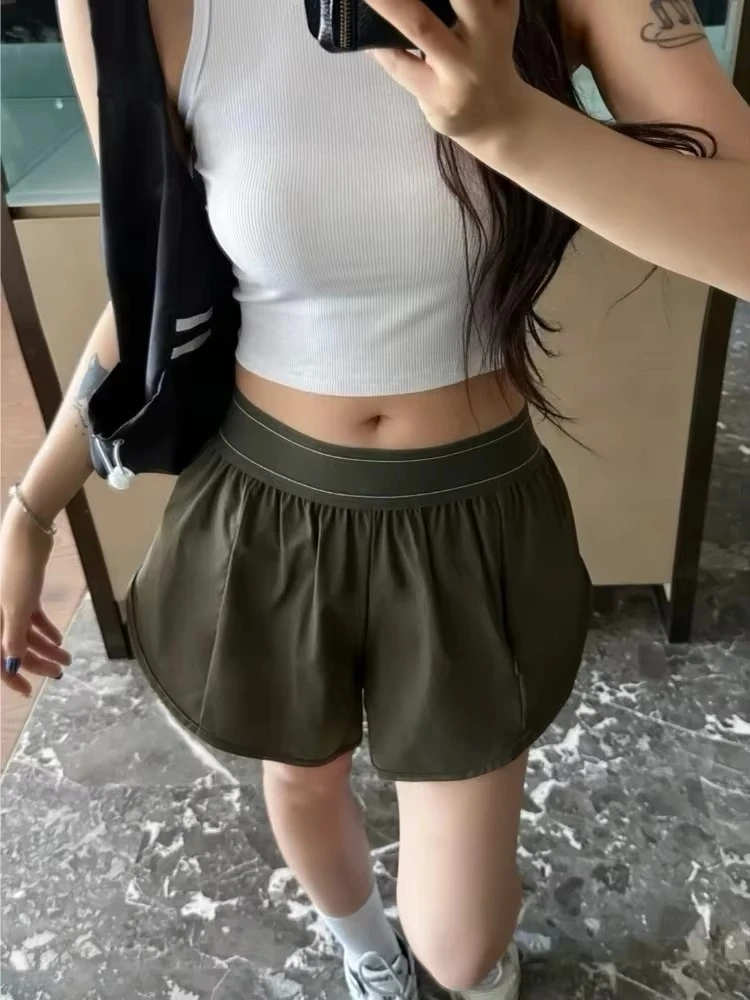 Casual Sports Shorts Thin Quick-dry Breathable Running Fitness Black Shorts Casual Loose Elastic Waist Wide Leg Shorts for Women
