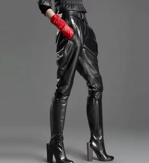 Women Fashionable and Elegant Faux Leather Shorts , Ladies' Retro Style PU Short Pants With Pocket, Support Customization