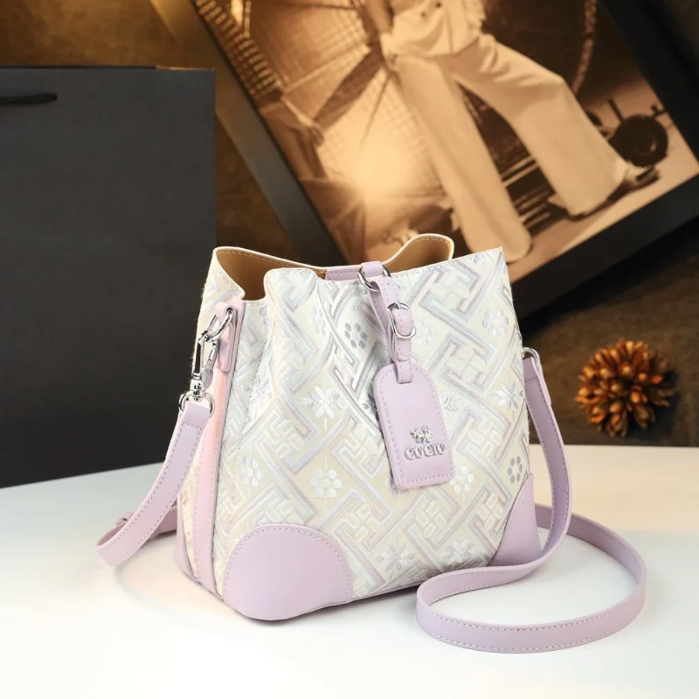 

2026 Popular Bucket Bag Women Summer New Shoulder Bag Large Capacity Commute Crossbody Bag Luxury