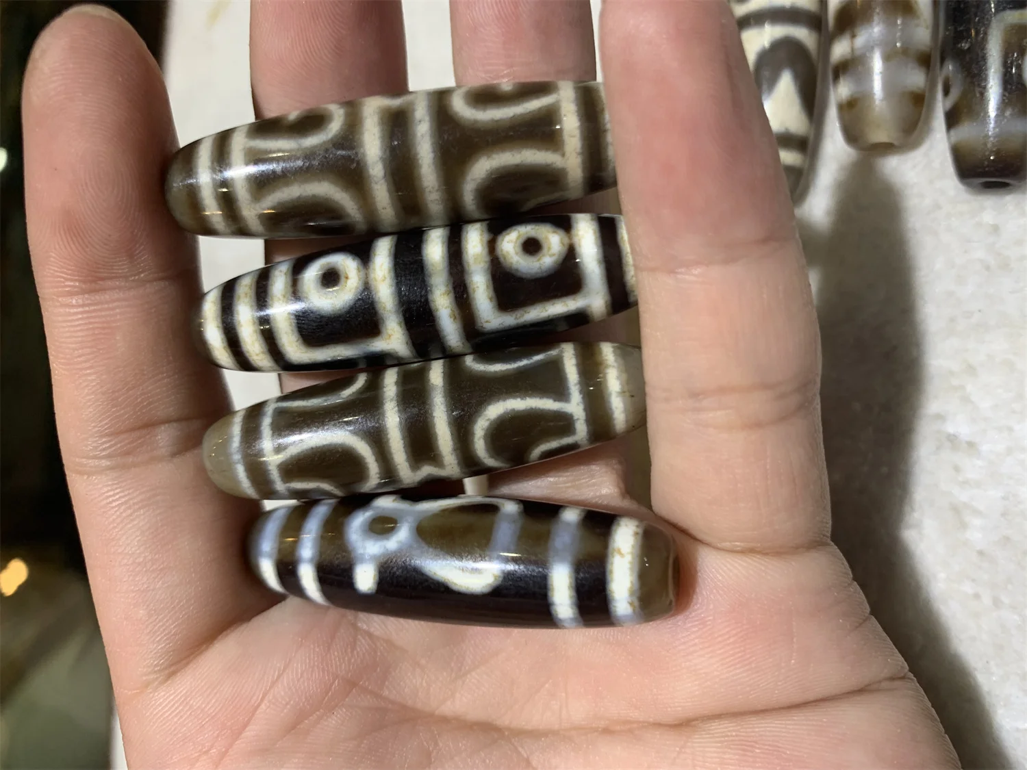 100pcs/lot natural old agate dzi wholesale Brownish-white Weathering lines Taiwanese craftsmanship DIY necklace pendant taki